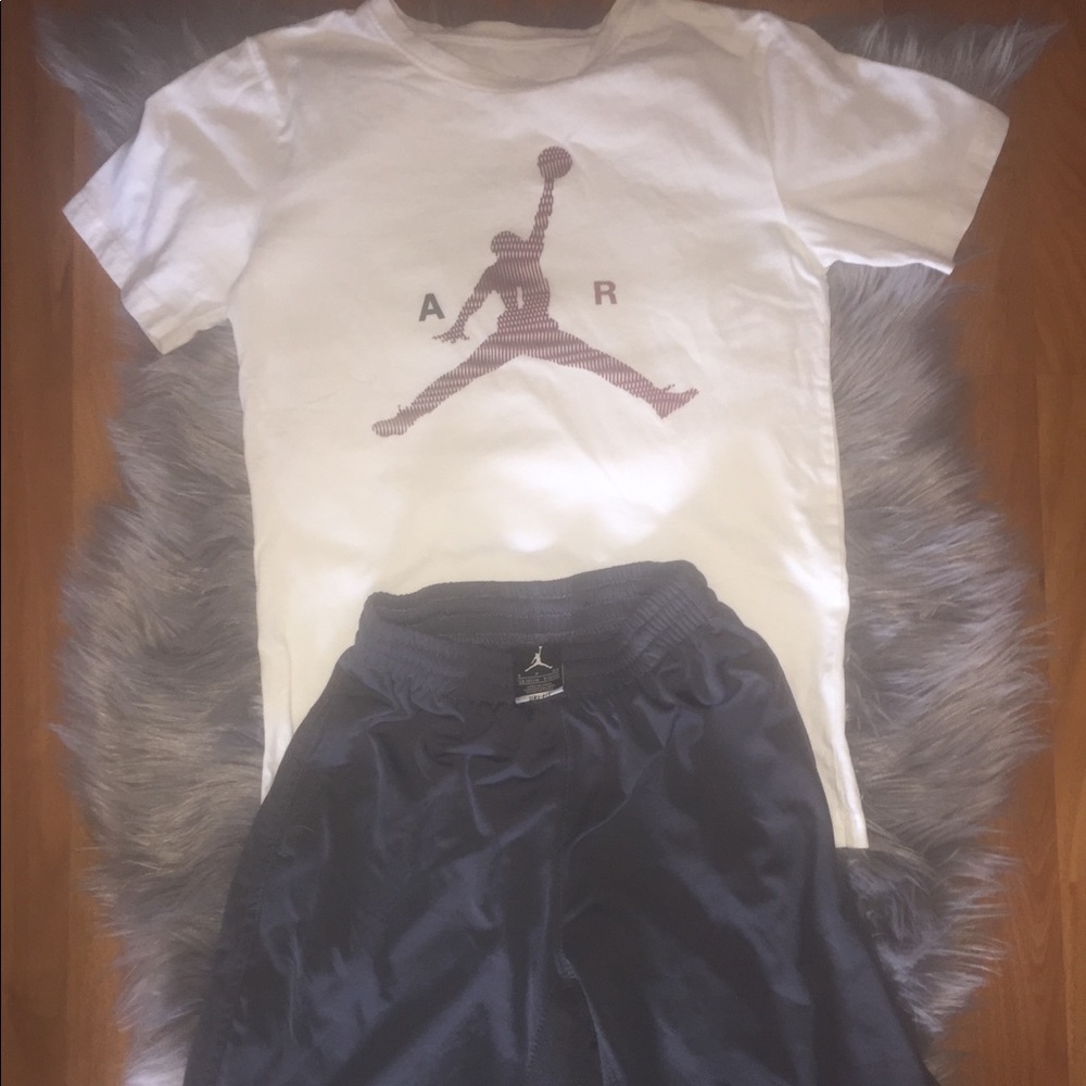 Jordan shorts and shirt bundle size 12